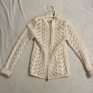 Cute and cozy sweater zip-up jacket